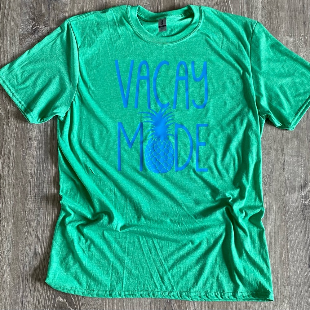 New! Vacay mode tee shirt